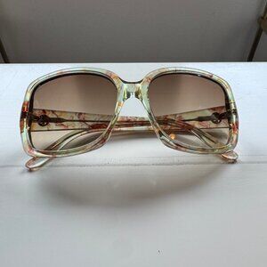 Gucci oversized sunglasses